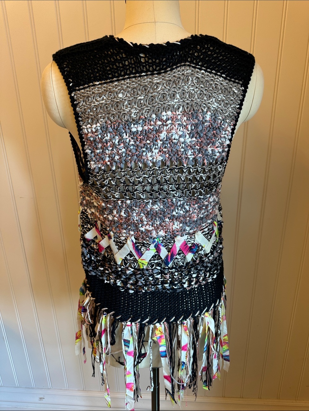 Adore Black Multicolor Fringe Knit Vest - Picture 3 of 4